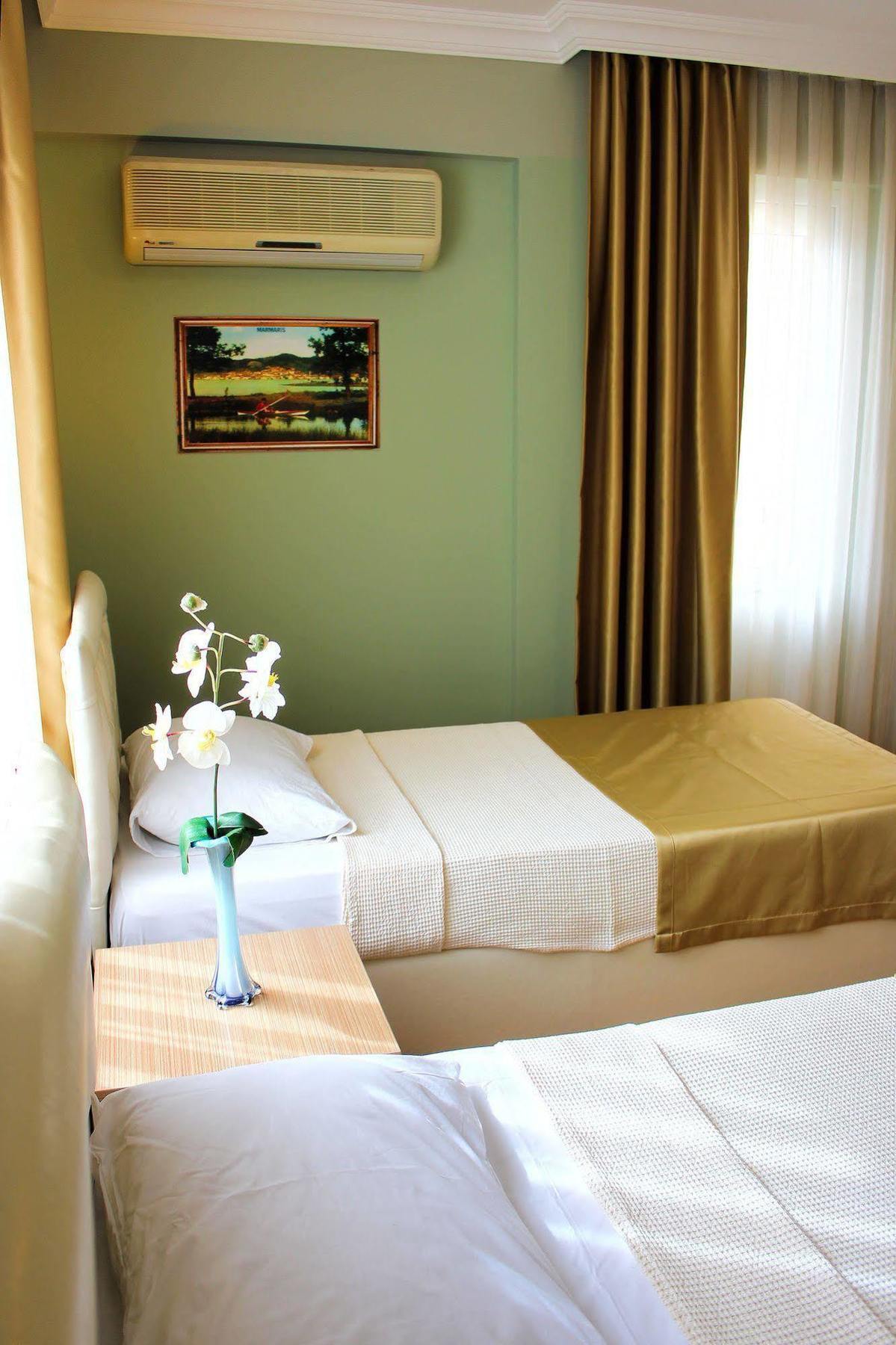 Dost Hotel 2*