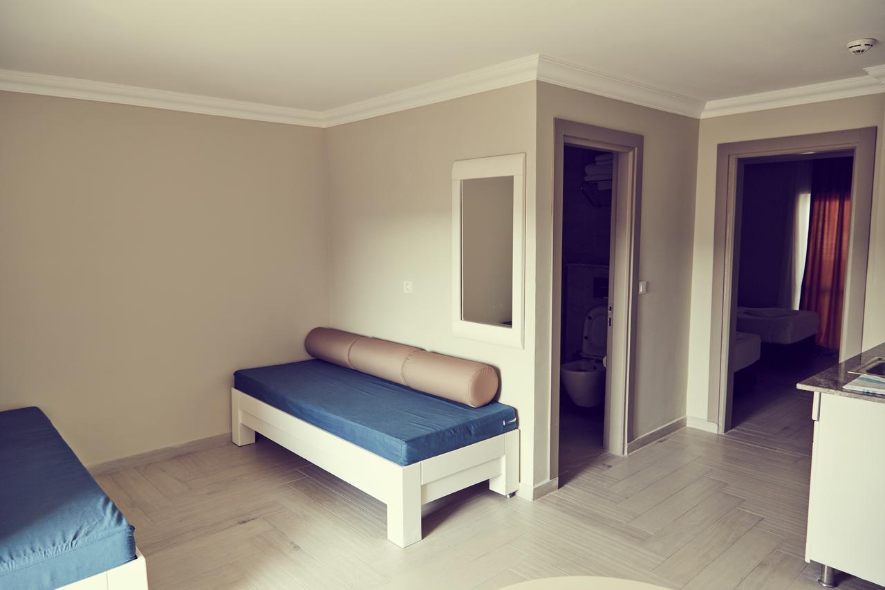 Hotel Two Seas 2*