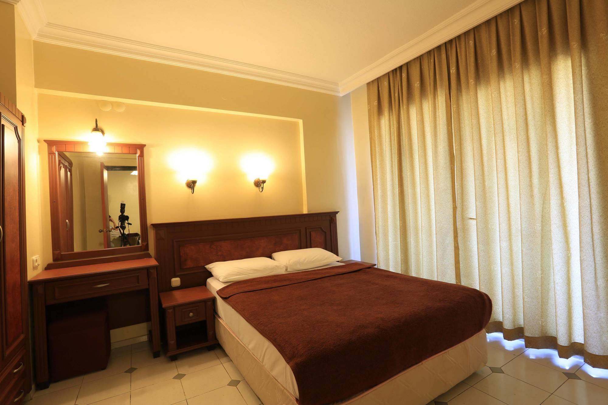 Aparthotel Amaris 3*