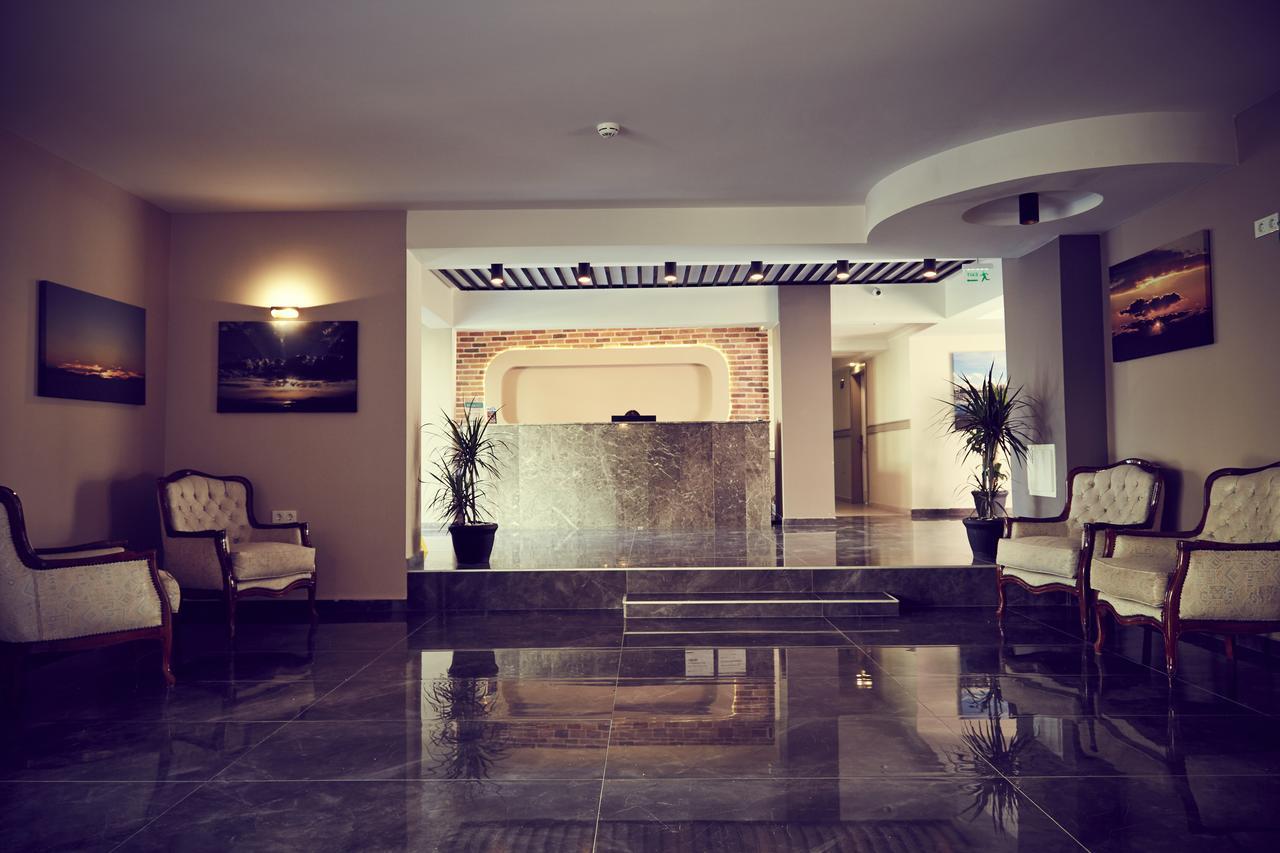 Two Seas Hotel 2*