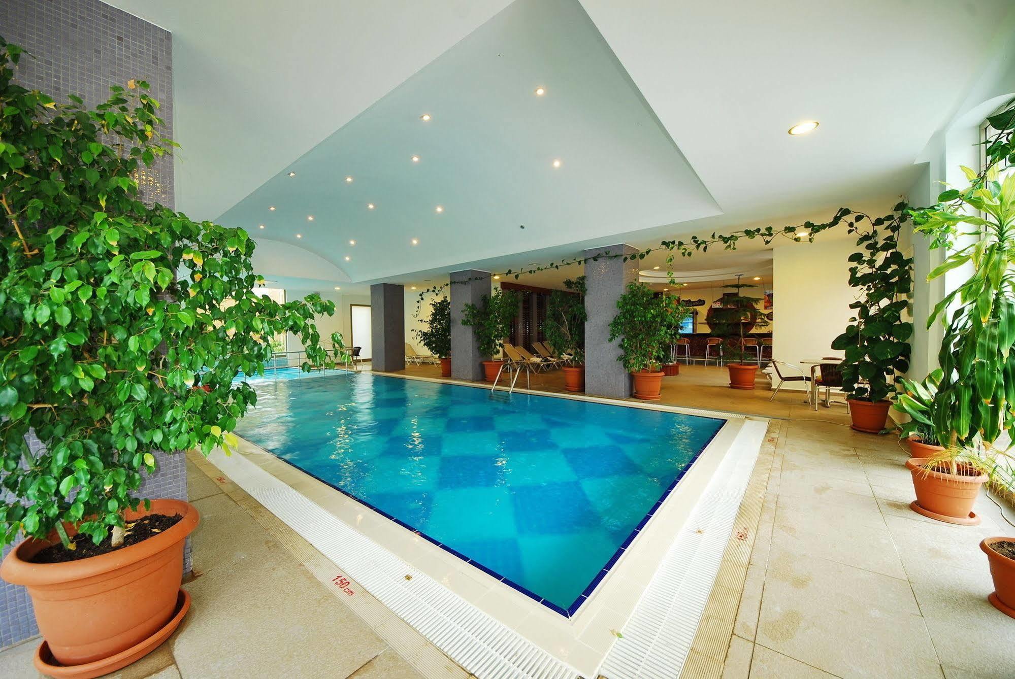 Otel Grand Pasa 5*