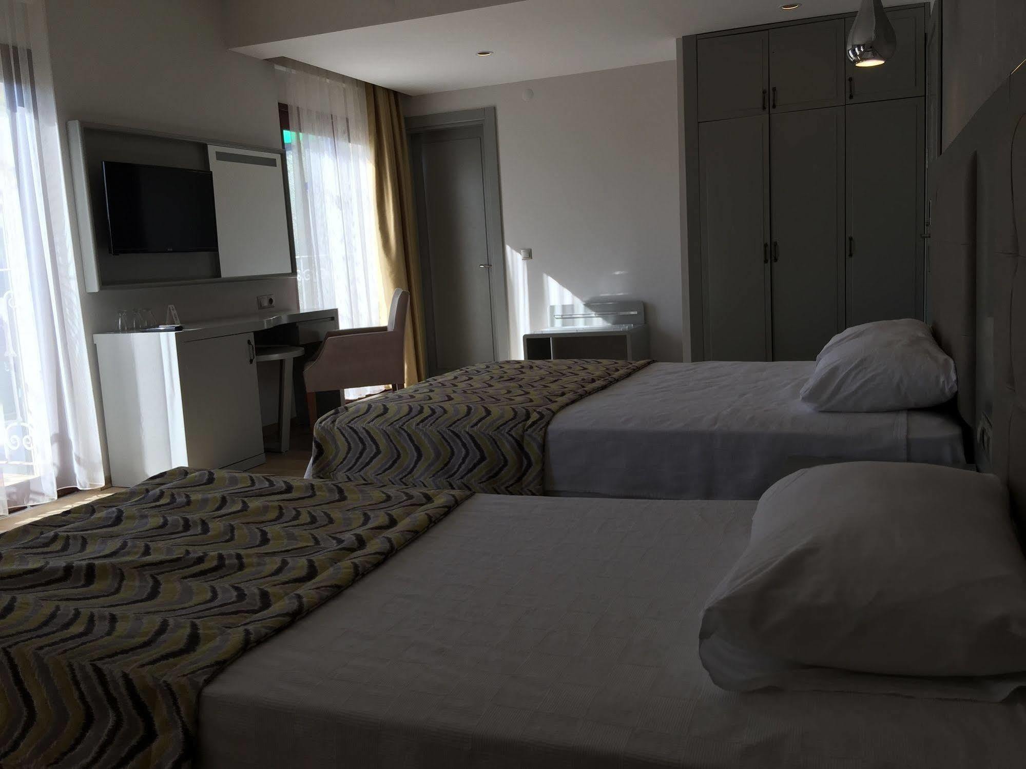 Hotel Pasa Garden 4*