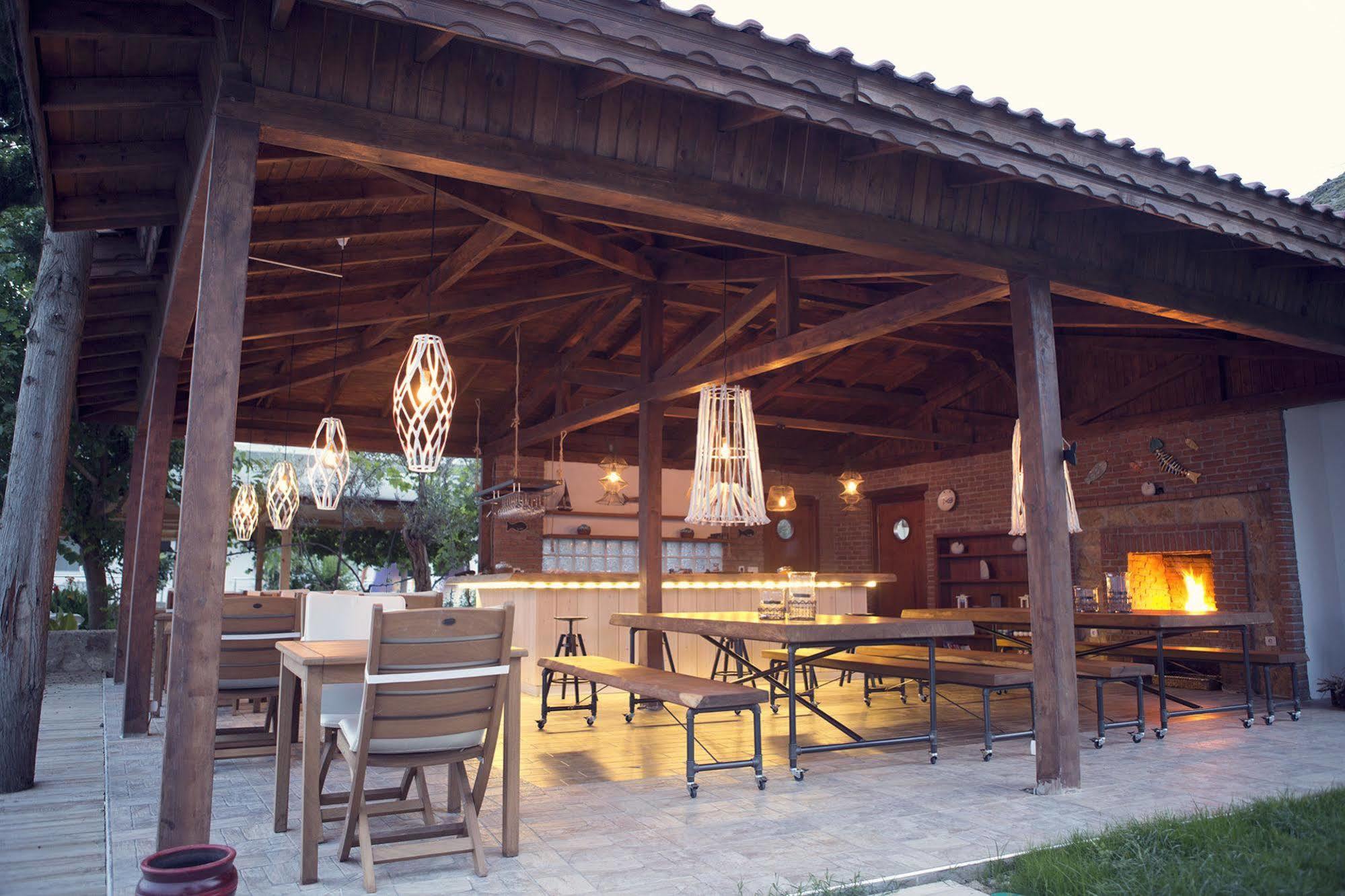Hotel Vira Demir *