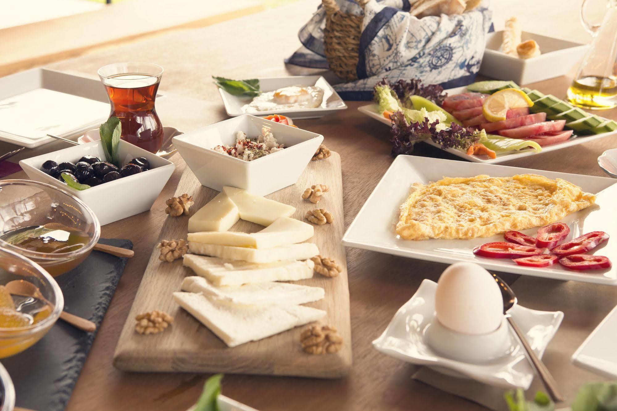 Hotel Vira Demir *