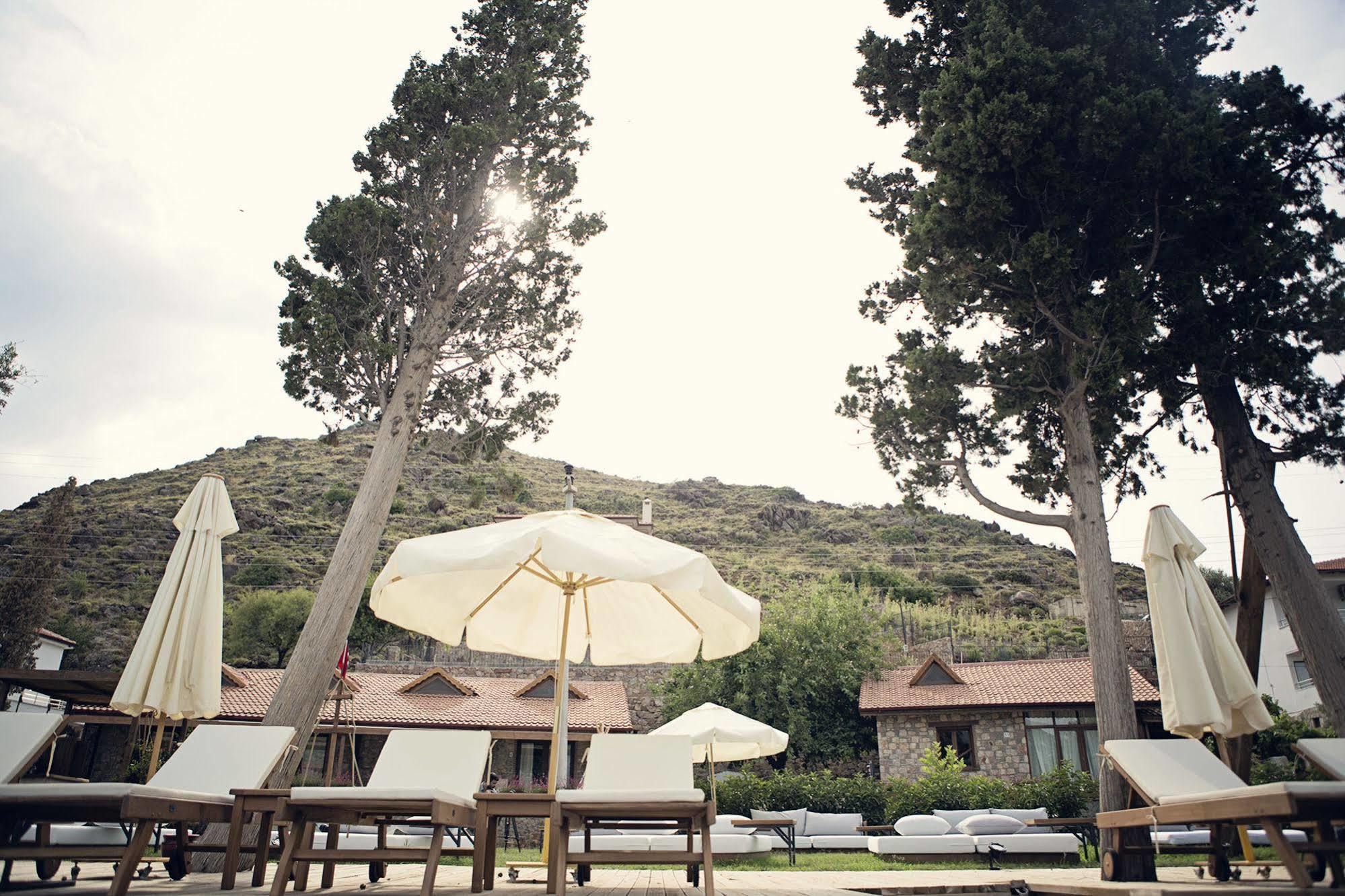 Vira Demir Hotel *
