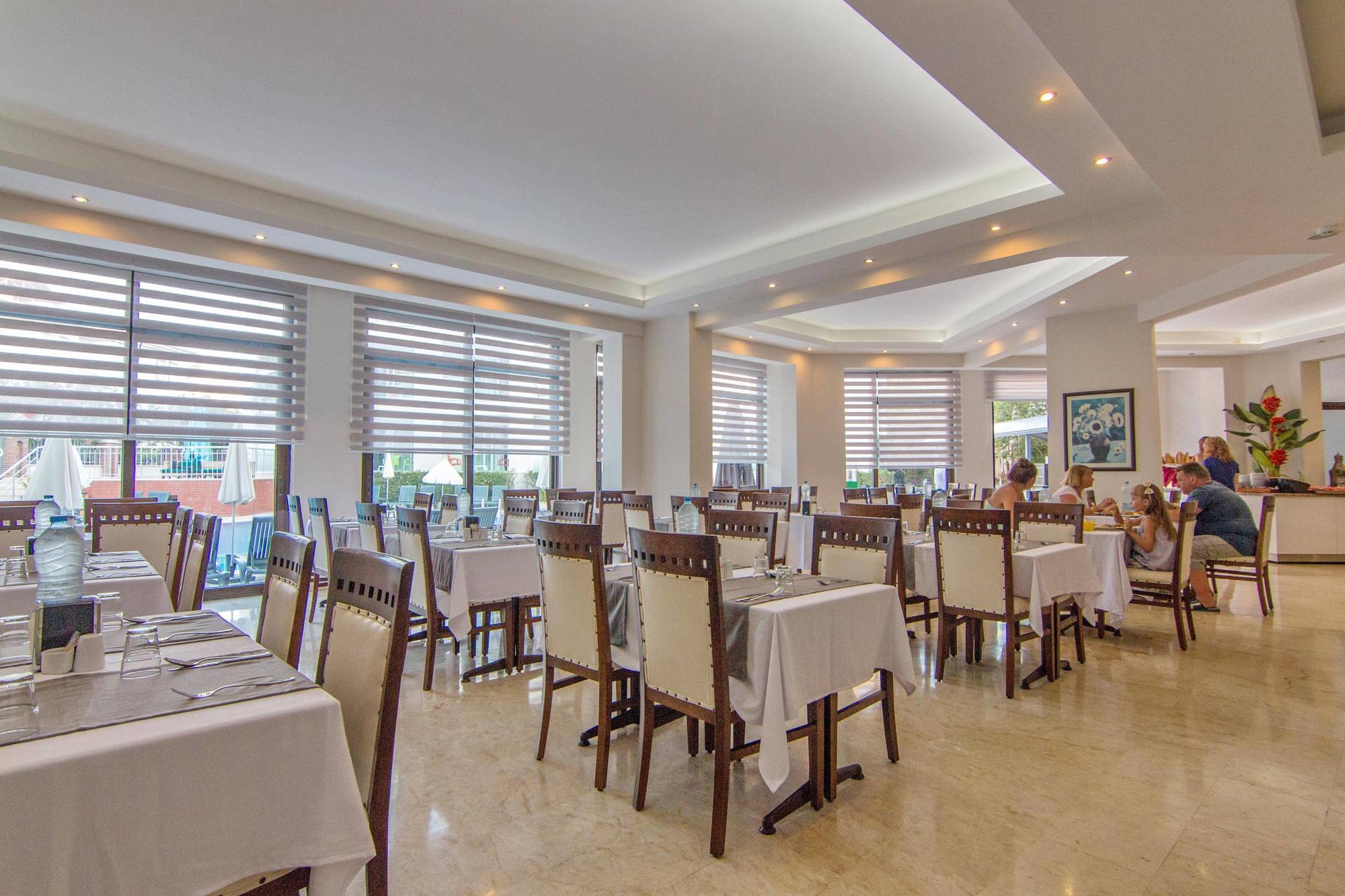Palmea Hotel