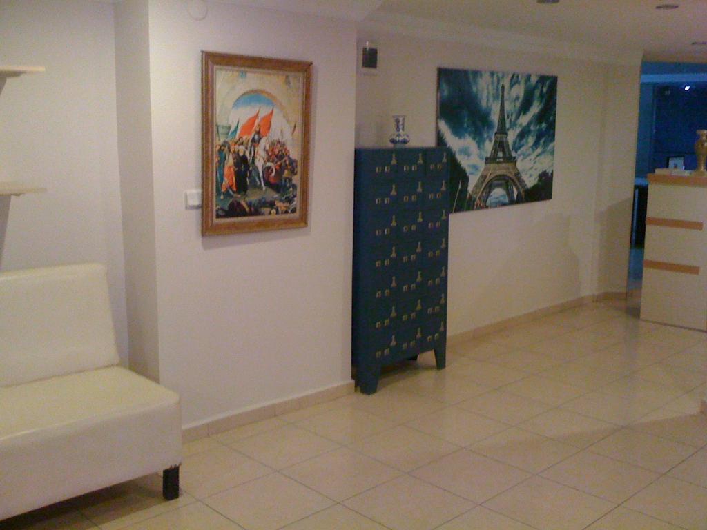 Hotel My Way 2*