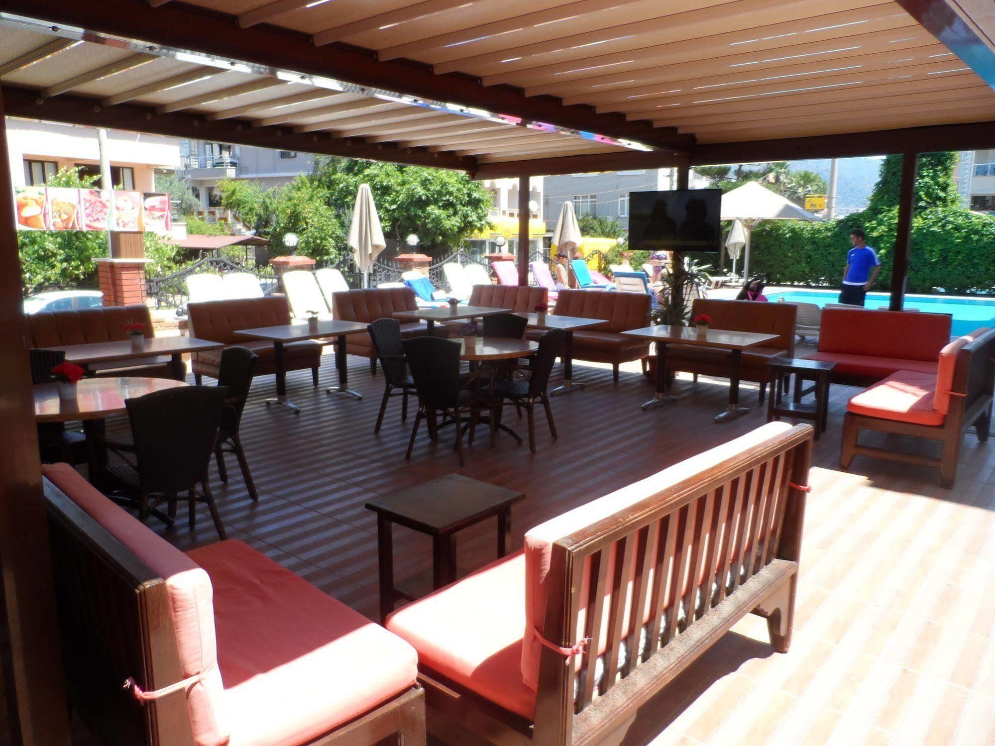 Sebnem & Aparthotel 3*