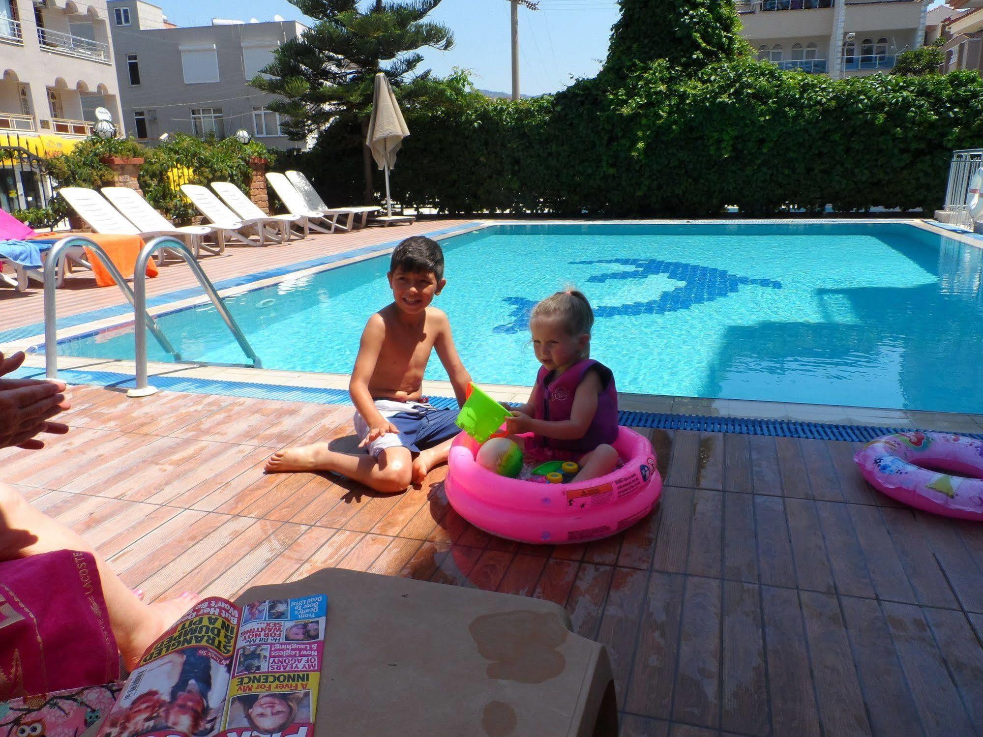 Aparthotel Sebnem & 3*
