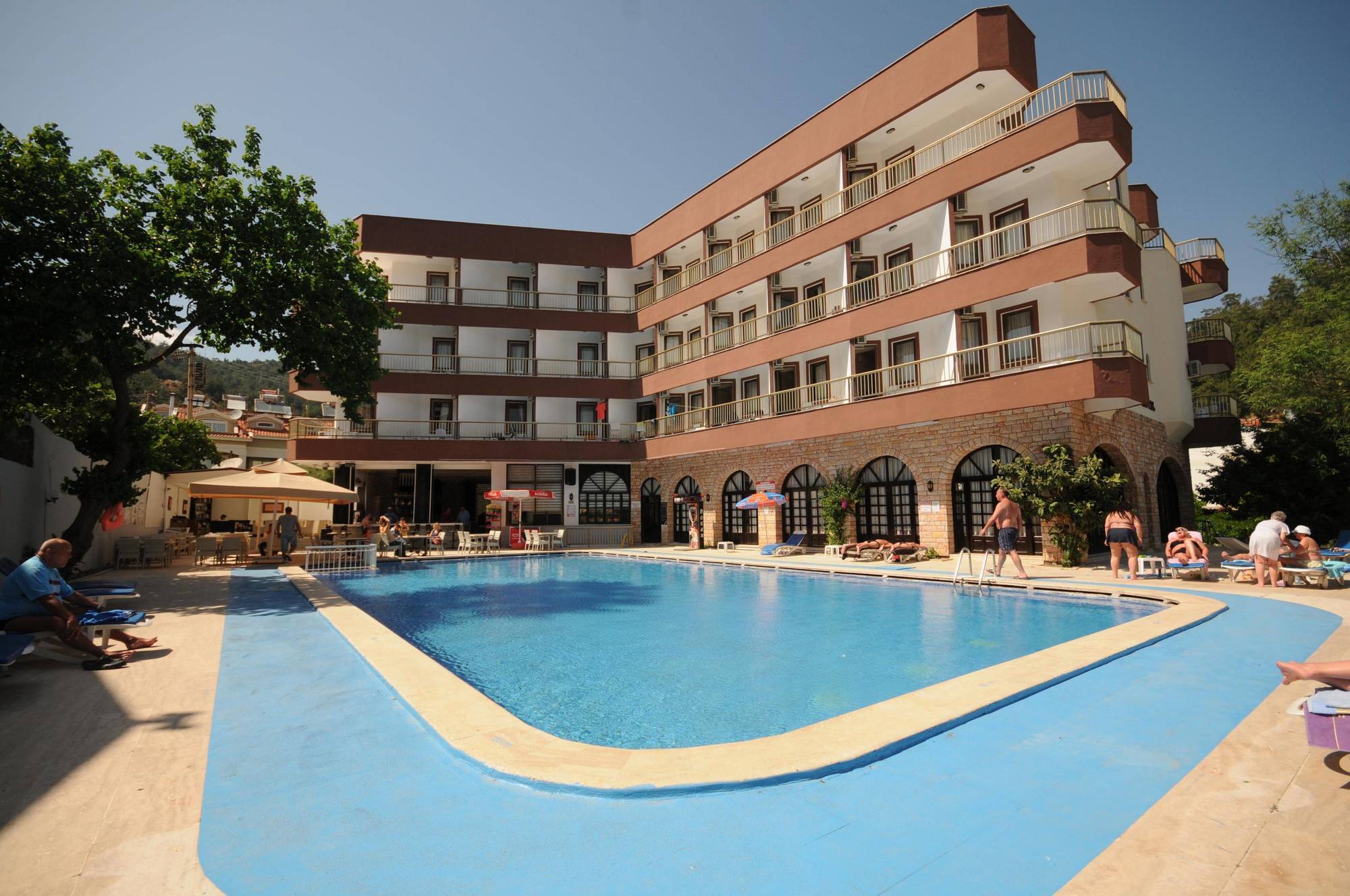 Hermes Hotel 2*