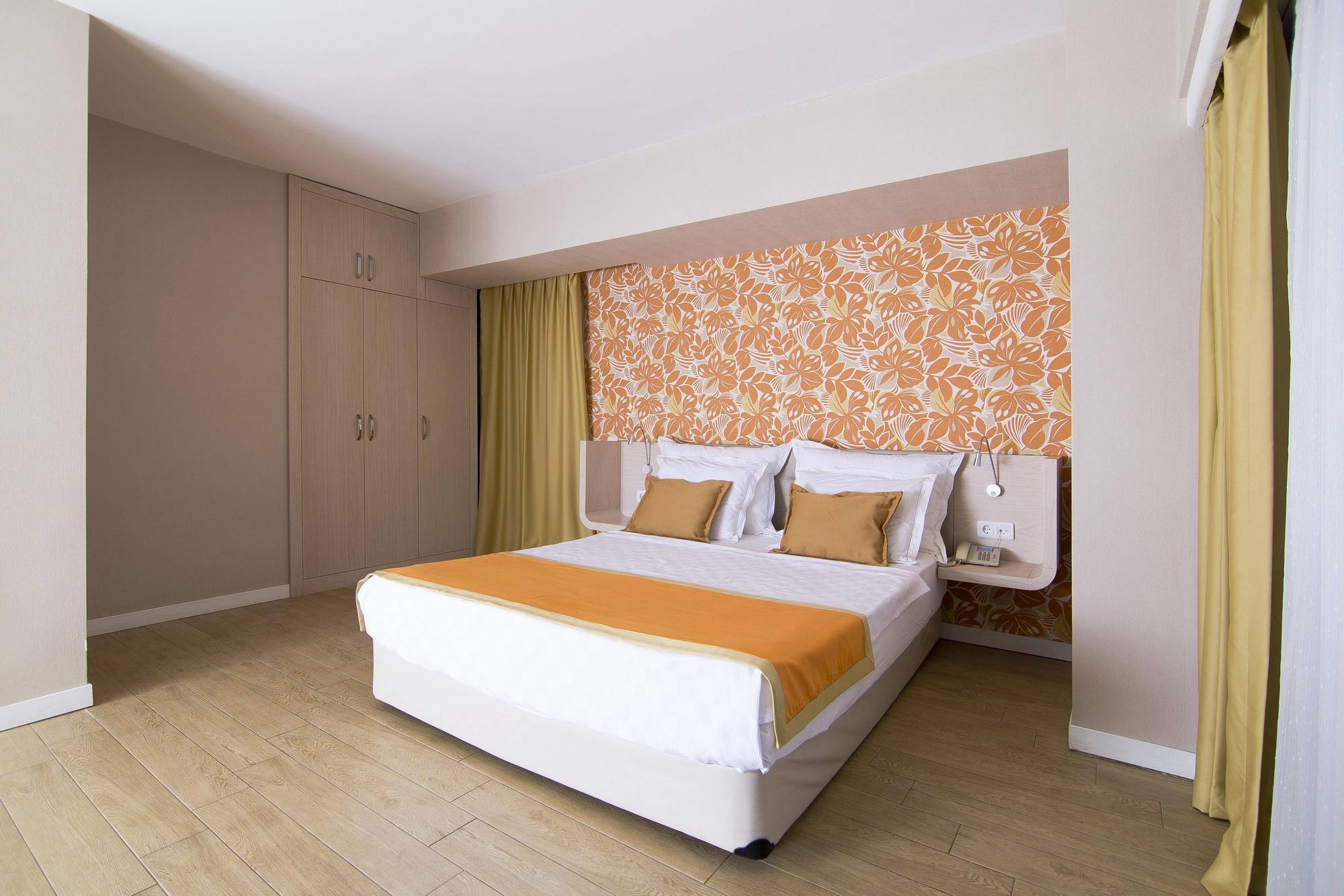 Mirage Palm (adults Only) Hotel