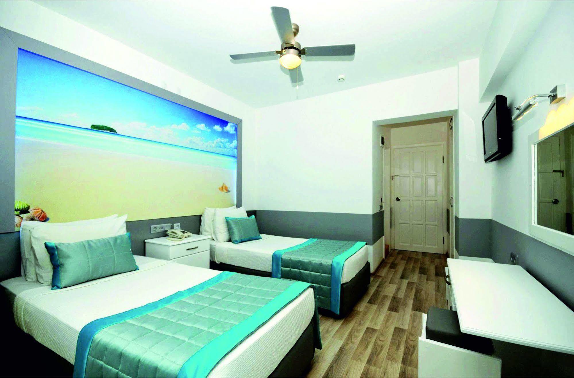 Blue Palace 3* Marmaris