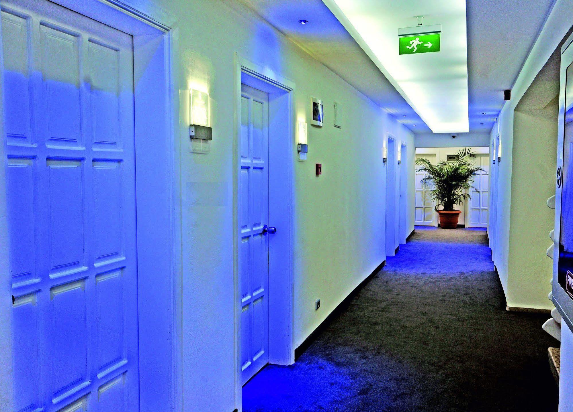 Blue Palace Aparthotel 3*