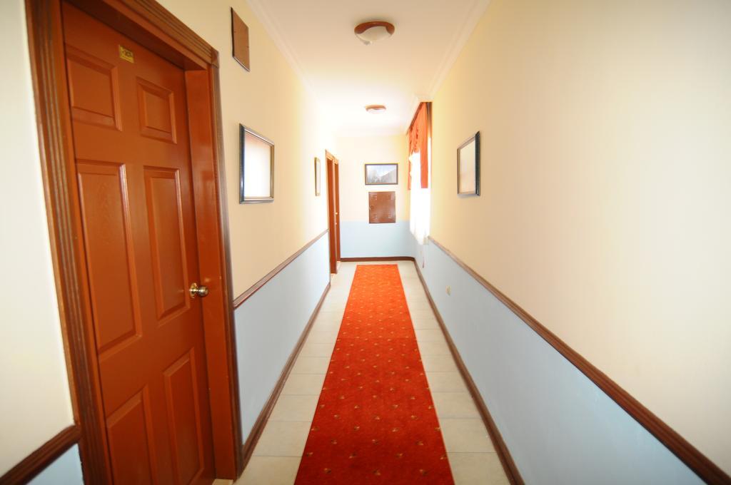 Palace 2*