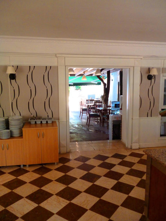 Hotel Blue Lagoon 2*