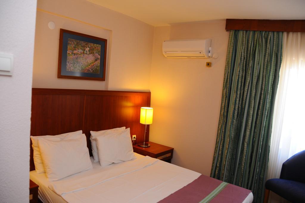 Hotel Elysium