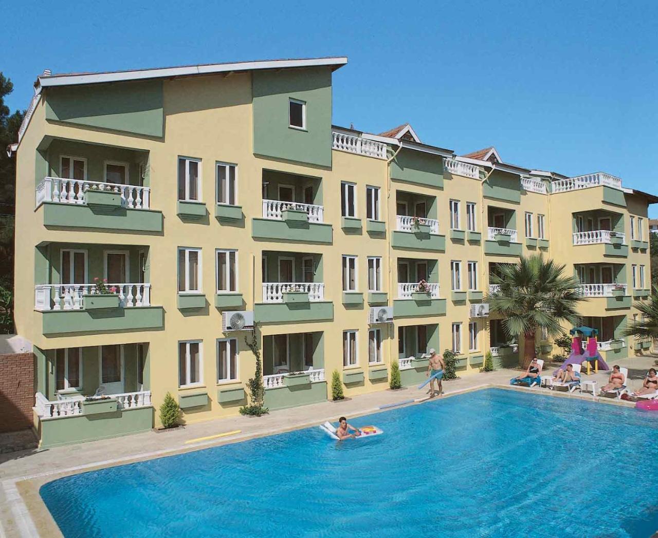 Club Sunset 3*