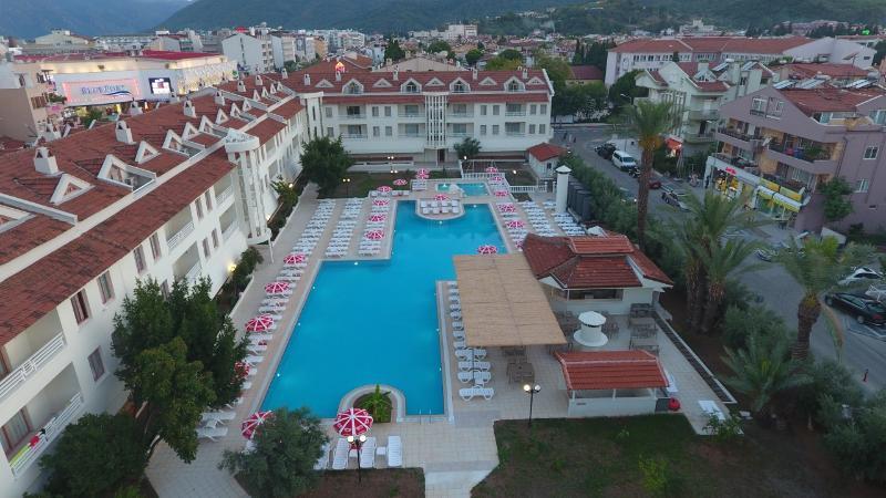 Kocer Club Hotel 3*