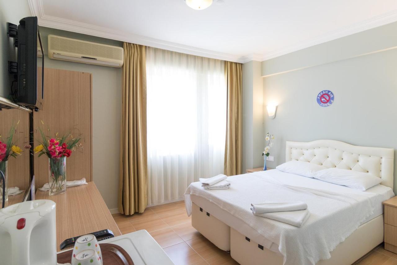 Hotel Dost 2*
