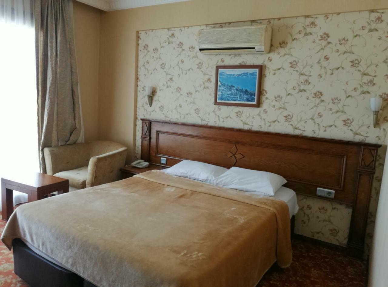 Hotel Candan