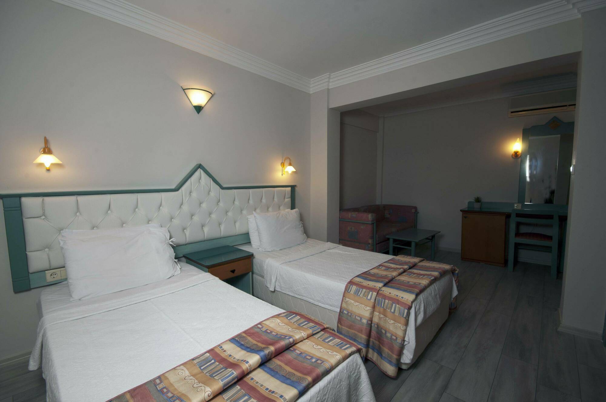 Flamingo Hotel 3*