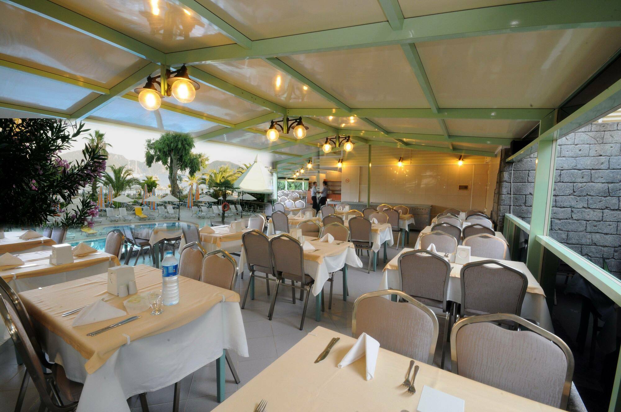 Flamingo Hotel 3*