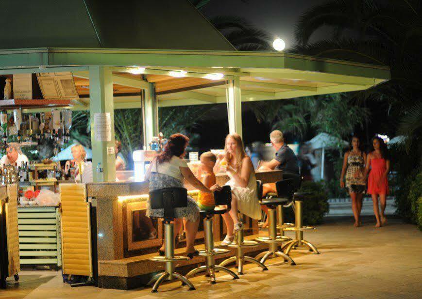 Flamingo Hotel 3*