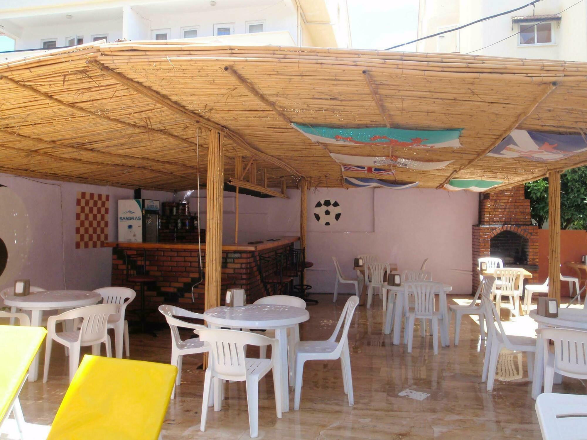 Aloe Apart Hotel 3*