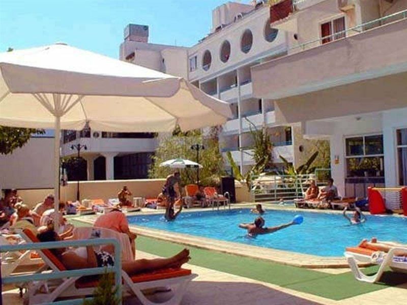 Karen Otel 3*