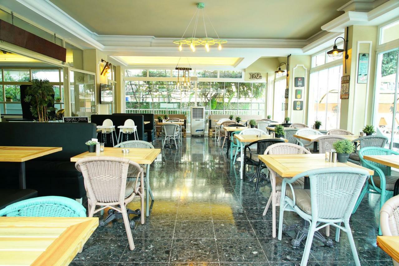 Aparthotel Blue Palace 3*