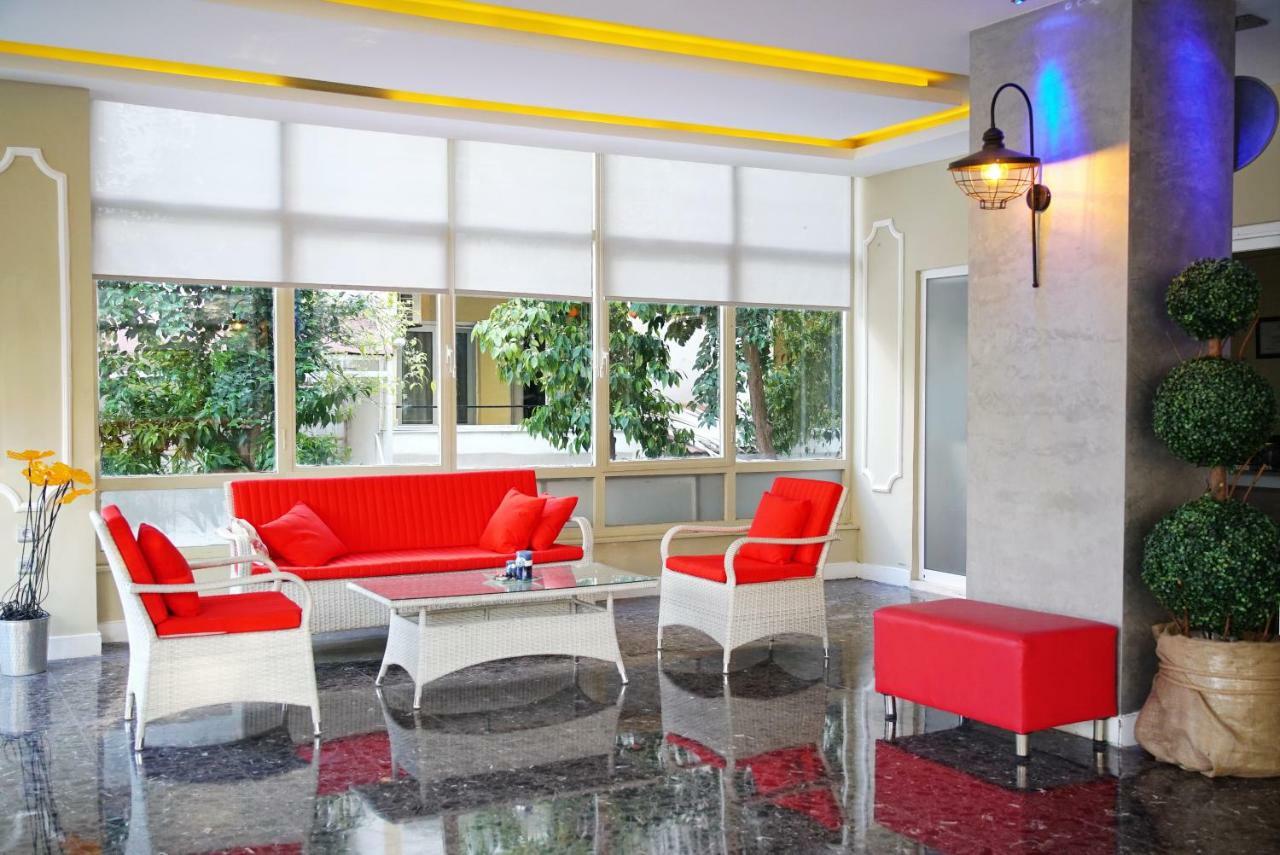 Blue Palace Aparthotel 3*