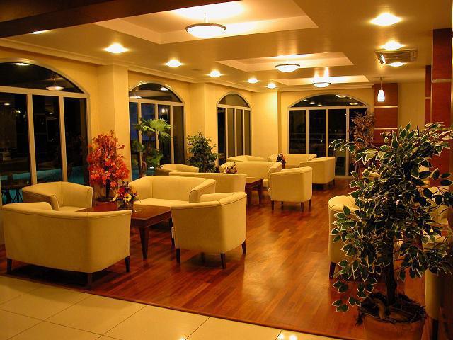 Otel Karen