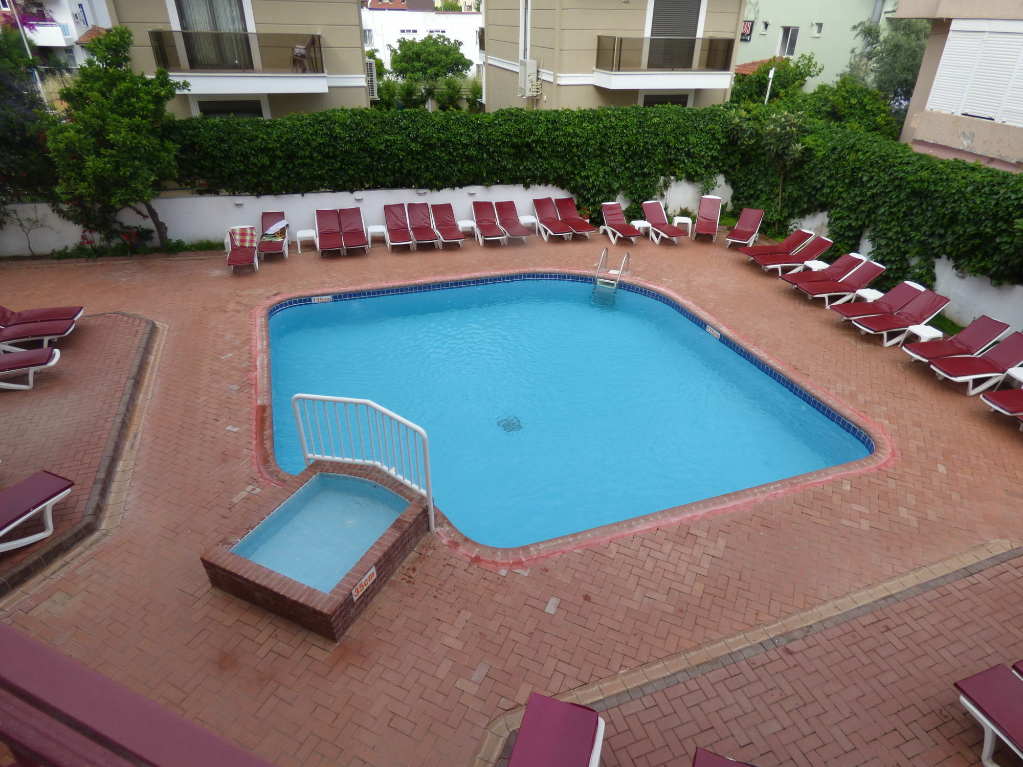 Avlu 4 Aparthotel 4*