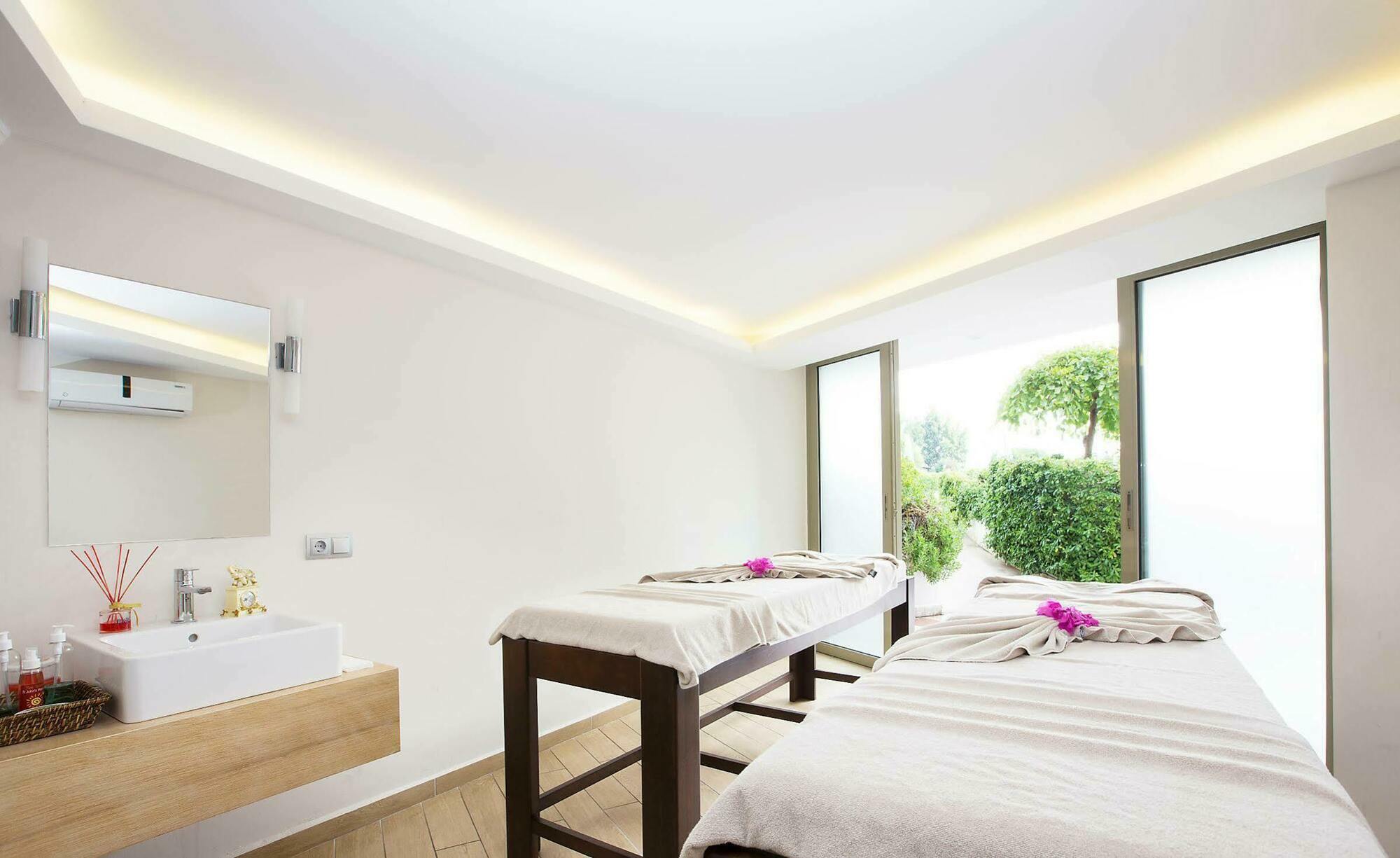 Resort Marti La Perla - Adult Only+16 4*