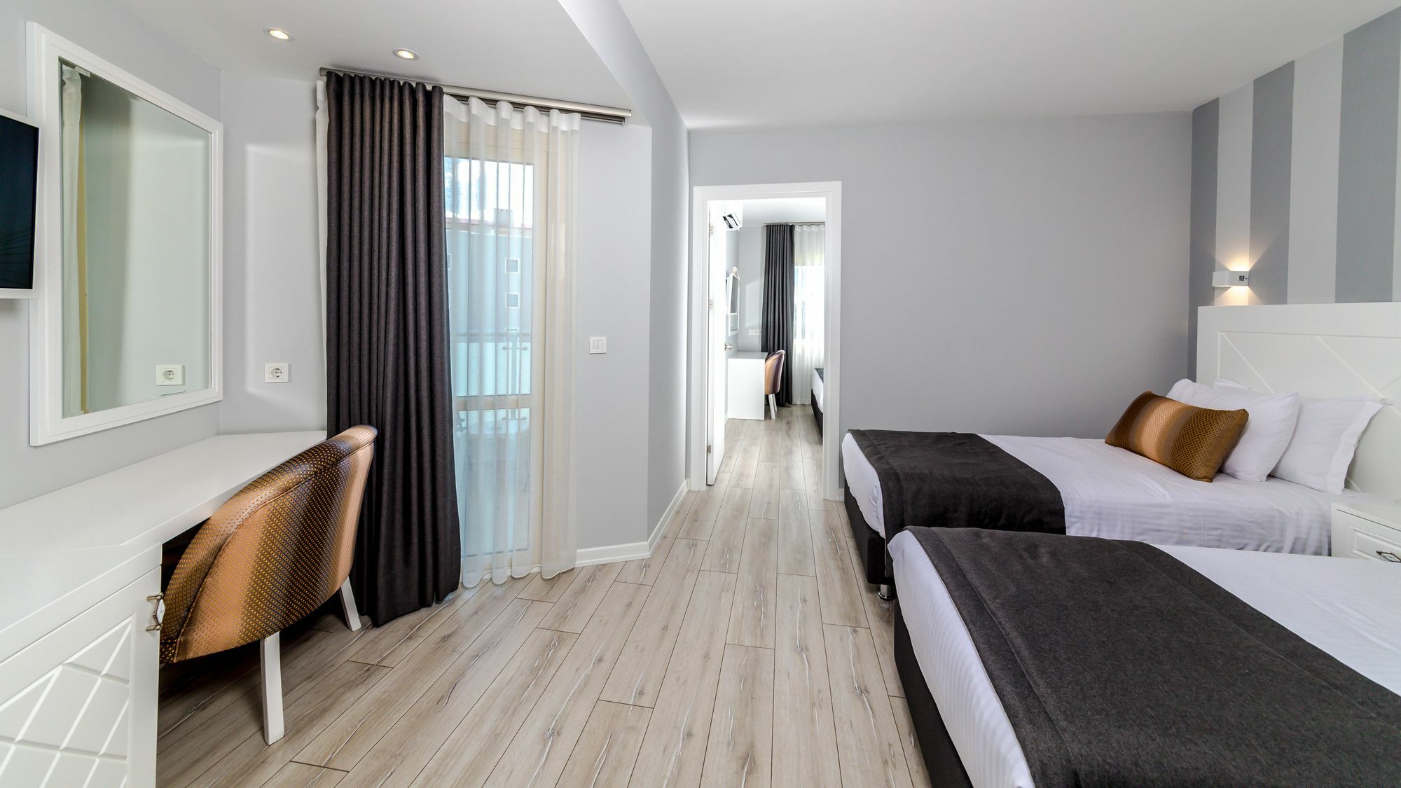 Motto Premium Hotel