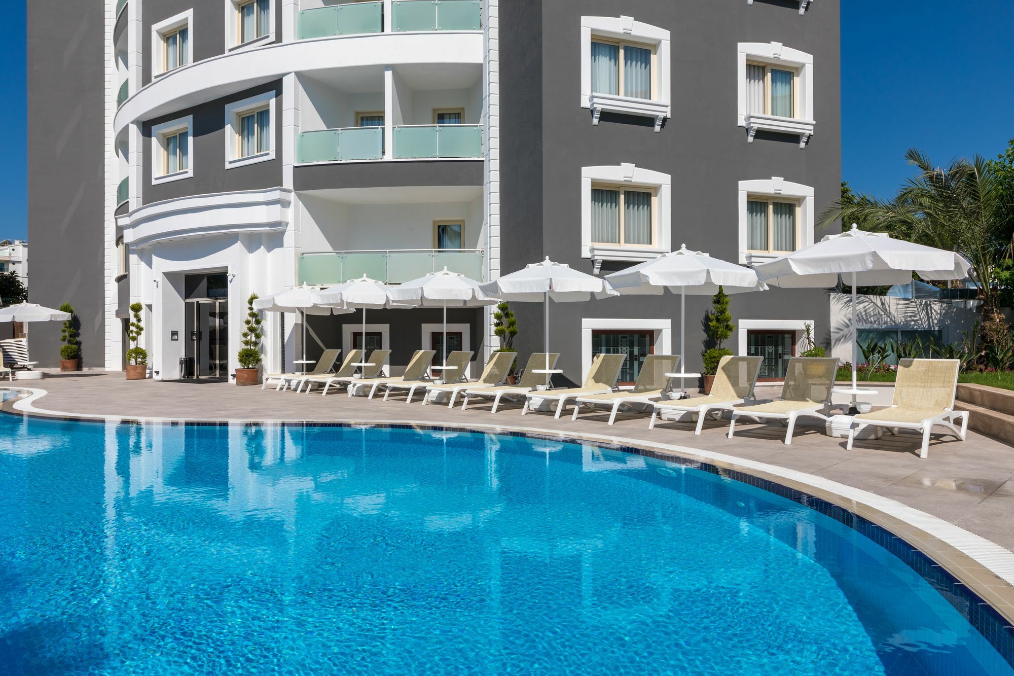 Motto Premium 4*