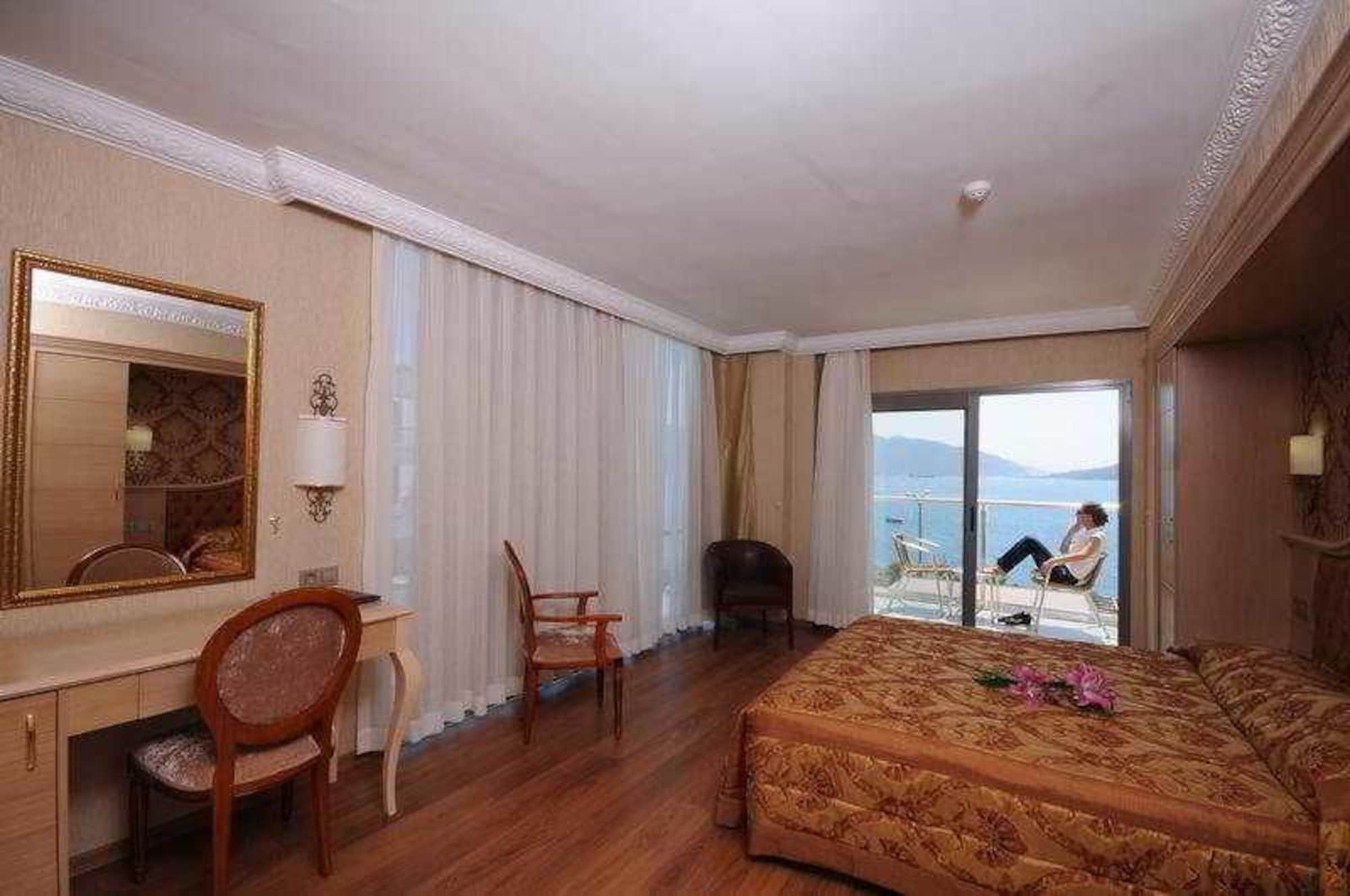 Emre & Emre Otel Marmaris