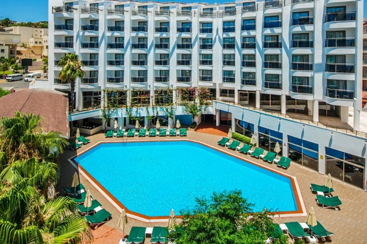 Lalila Blue Hotel