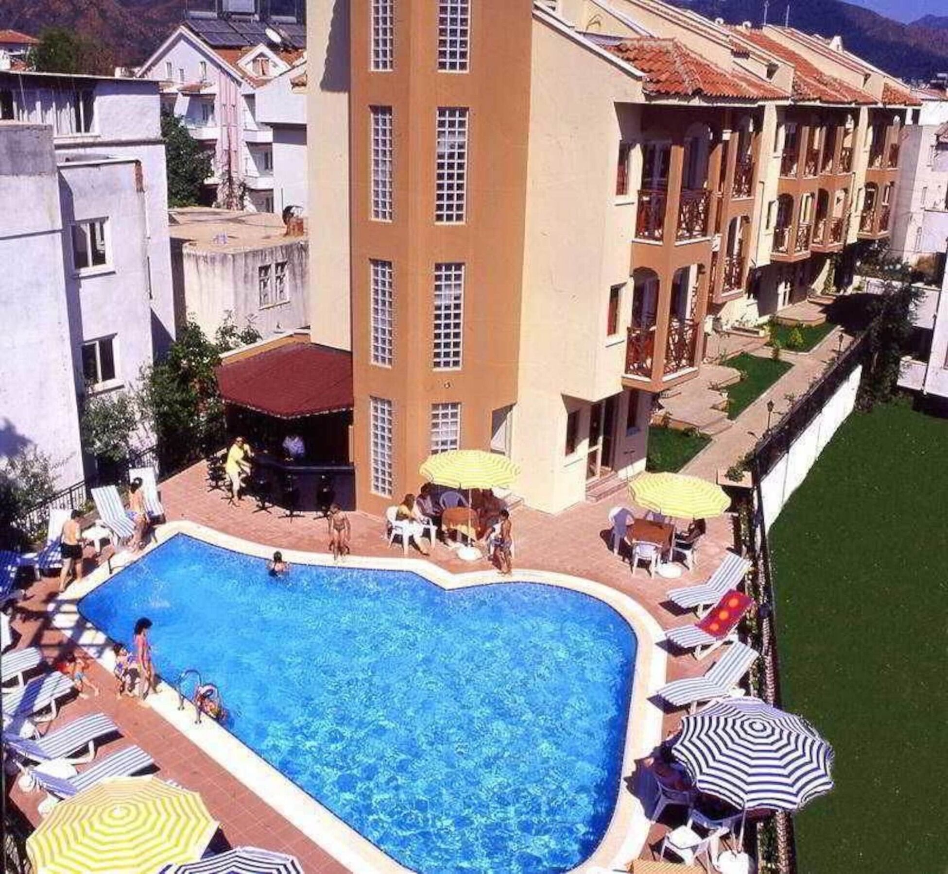 Ozhan Apartment *