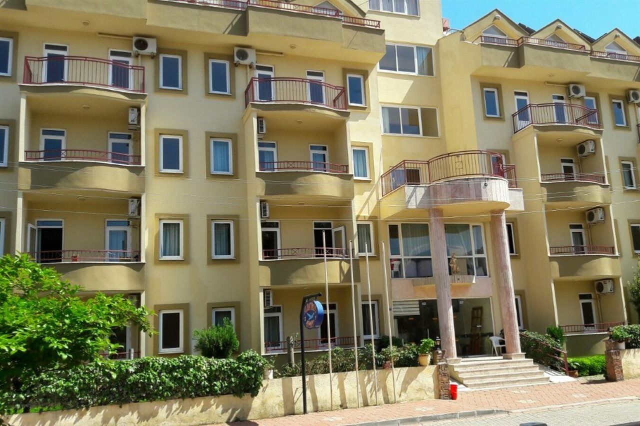 Albatros Apartment *