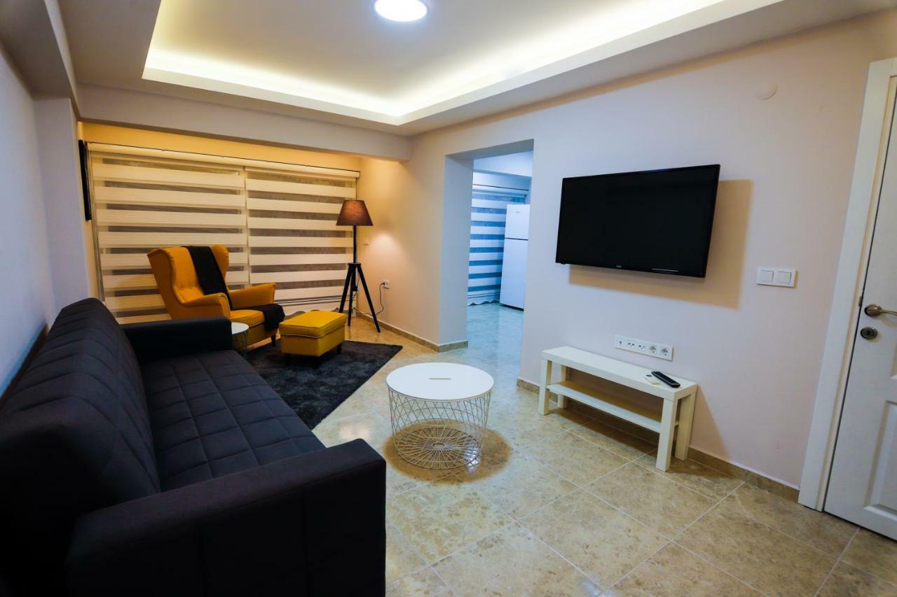Little Gem's 2 Bedrooms Sea View