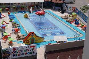 Comet De Luxe Suit 4*