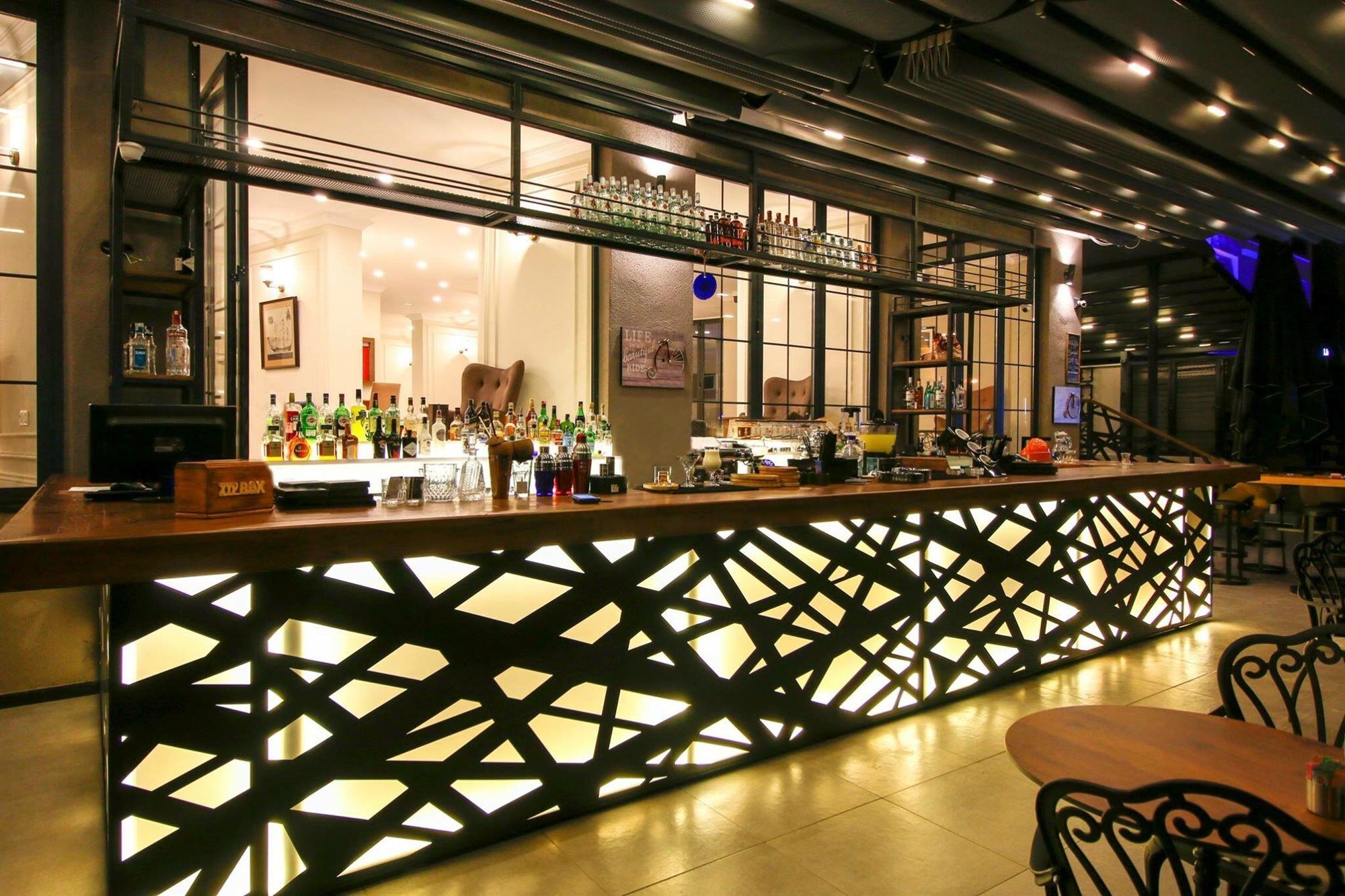 Hotel Aurasia