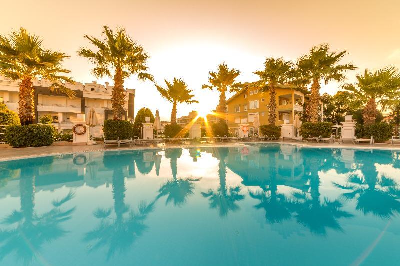 Ideal Pearl - Adult Only Marmaris