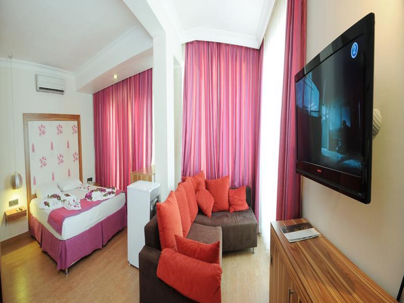 Cle Boutique Marmaris