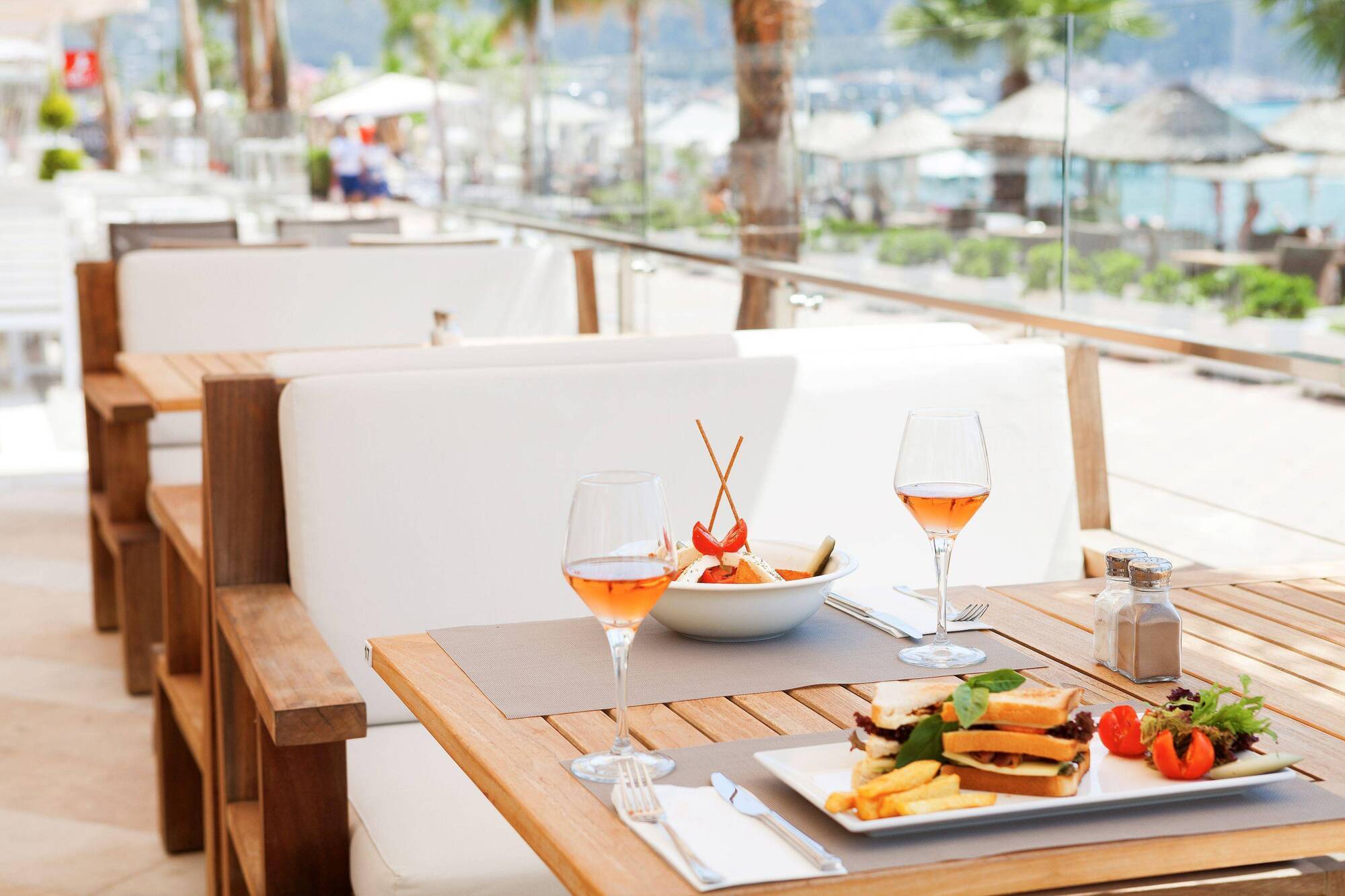 Hotel Sunprime Beachfront