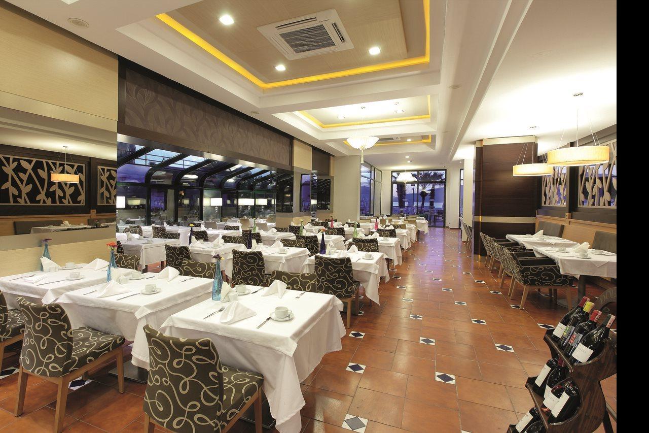 Cettia (adults Only) 4*