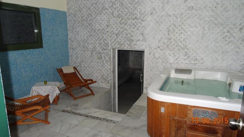 Maxwell Club Aparthotel