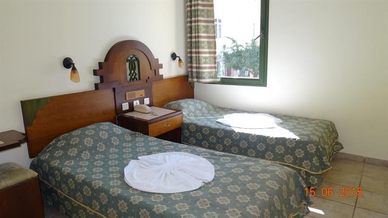 Aparthotel Maxwell Club 3*