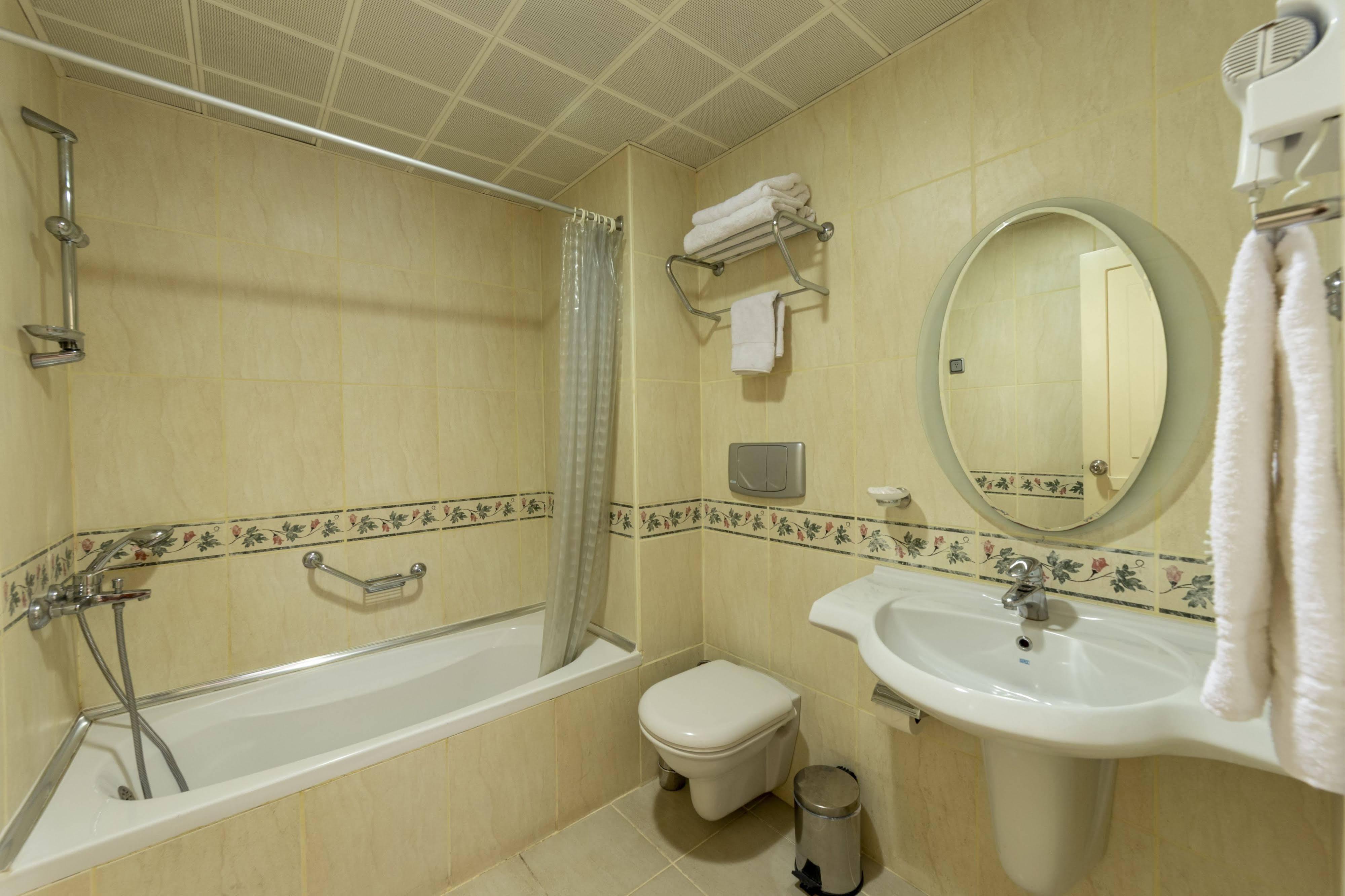 Hotel Alenz 3*